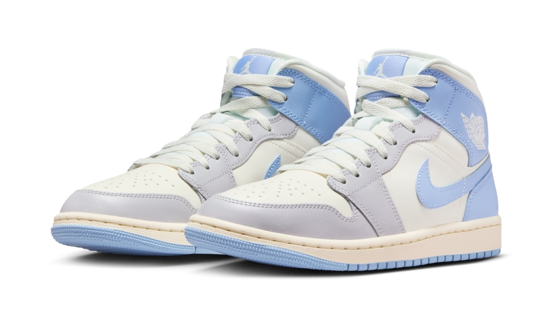 【2025年 発売予定】NIKE W AIR JORDAN 1 MID “Psychic Blue/Sail/Coconut Milk” (ナイキ エア ジョーダン 1 ミッド “サイキックブルー”) [BQ6472-402]