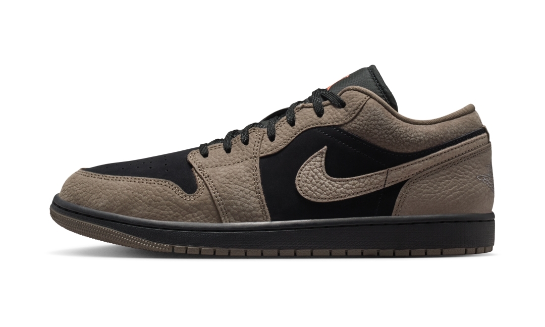 【2026年 春 発売予定】NIKE AIR JORDAN 1 LOW “Black/Light Wild Mango/Olive Grey” (ナイキ エア ジョーダン ロー “ブラック/ライトワイルドマンゴー/オリーブグレー”) [IB7109-005]