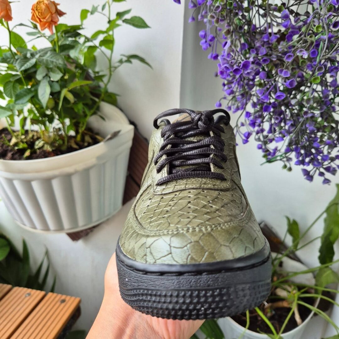 【2025年 発売予定】NIKE AIR FORCE 1 07 LOW “Morse Code/Croc/Cargo Khaki” (ナイキ エアフォース ロー “モールス信号/クロコ/カーキ”) [IQ3370-325]