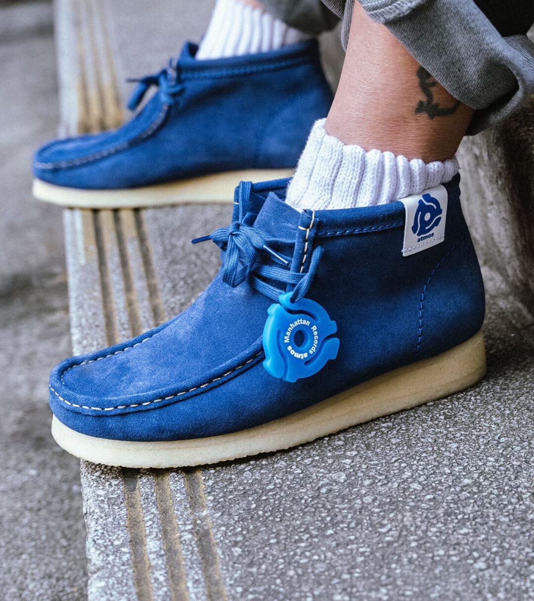 atmos × Clarks「Wallabee BT Manhattan Records」が2025年 11/28 発売 (アトモス クラークス ワラビー マンハッタンレコード)