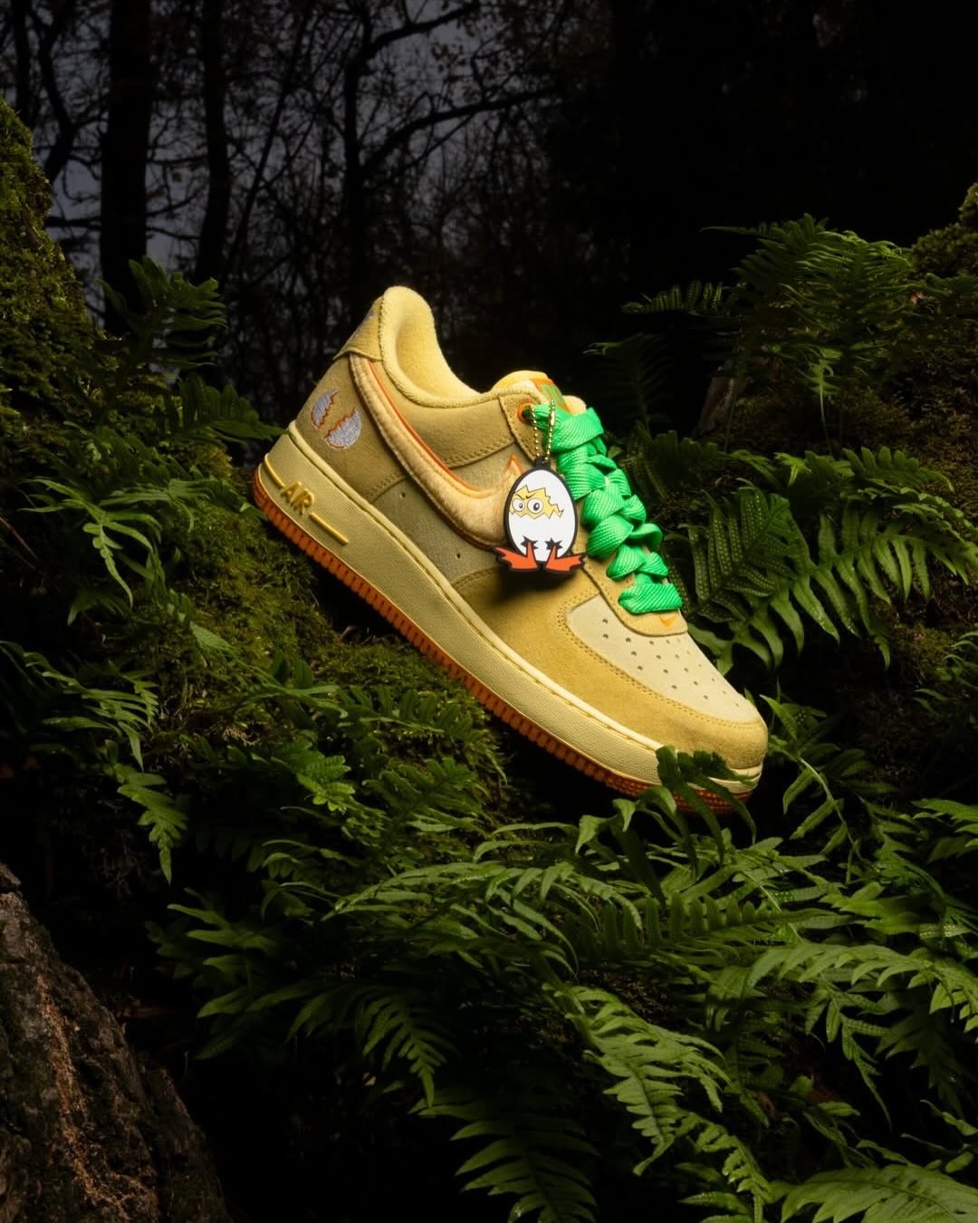 【2025年 11/27 発売】Division Street x NIKE AIR FORCE 1 LOW “Ducks of a Feather” (ディヴィジョン・ストリート ナイキ エア フォース ロー “ダックス オブ ア ファーザー”) [IU7613-100/IU7612-700]