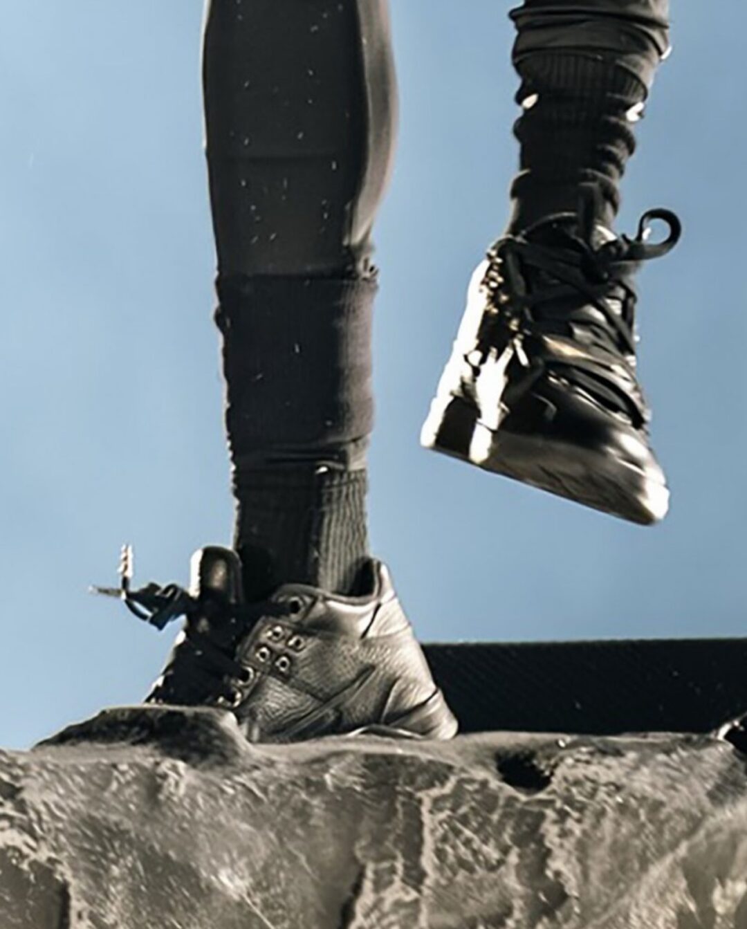 Travis ScottがChrome Hearts × NIKE JORDAN JUMPMAN JACKを着用 (トラヴィス・スコット クロムハーツ ナイキ ジョーダン ジャンプマンジャック トレーナー)