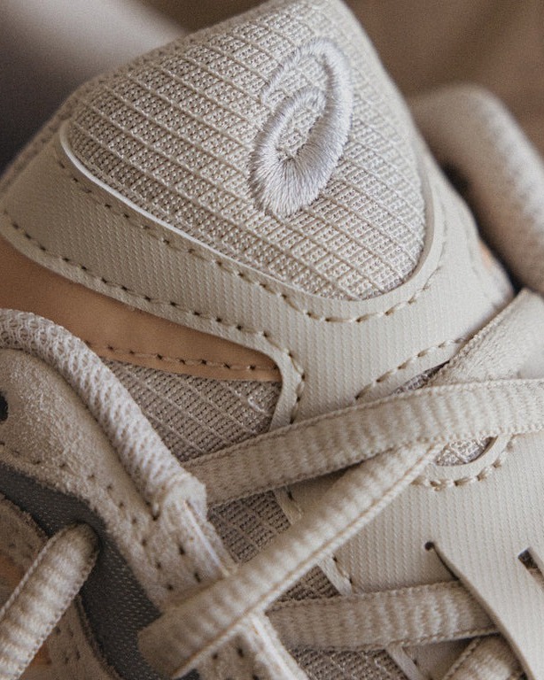 【2025年 発売】ASICS GEL-NYC “Oatmeal/Bisque” (アシックス ゲル エヌワイシー) [1203A739.250]