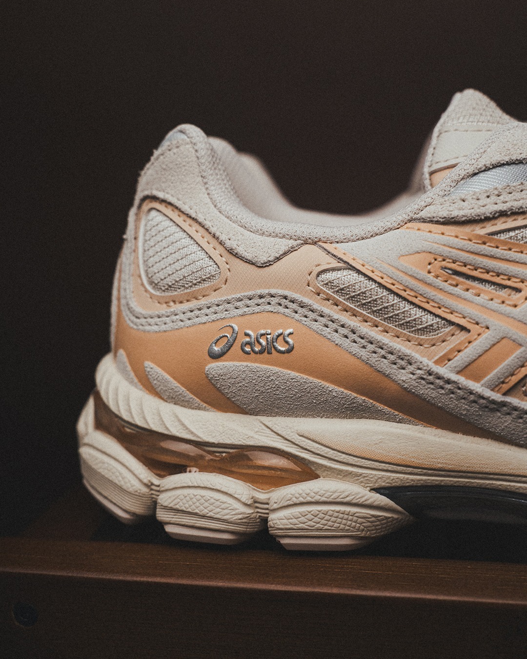 【2025年 発売】ASICS GEL-NYC “Oatmeal/Bisque” (アシックス ゲル エヌワイシー) [1203A739.250]