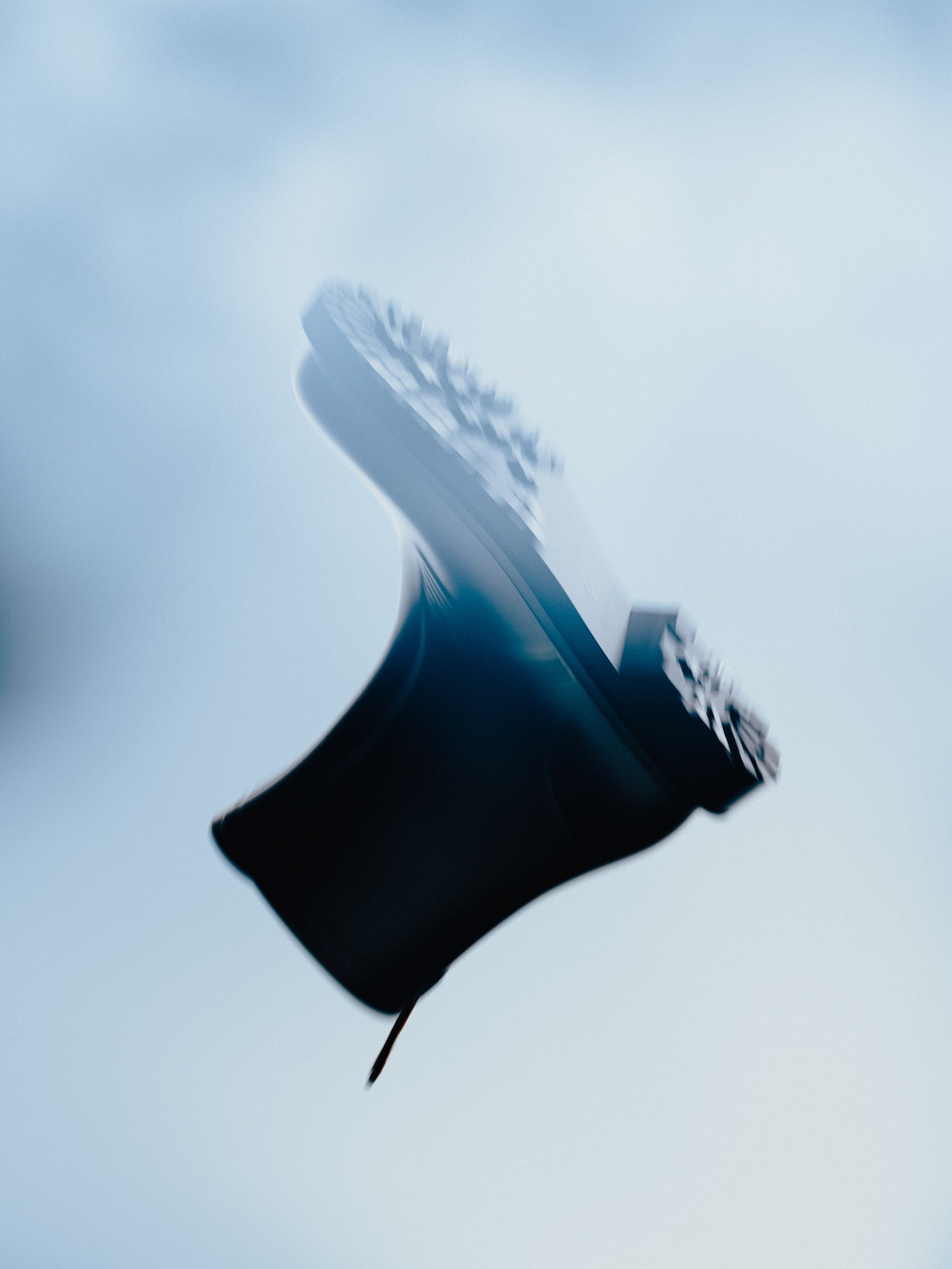 Dr. Martens初の完全防水のレインブーツ「1460 RAIN」が2025年 11/7 発売 (ドクターマーチン)