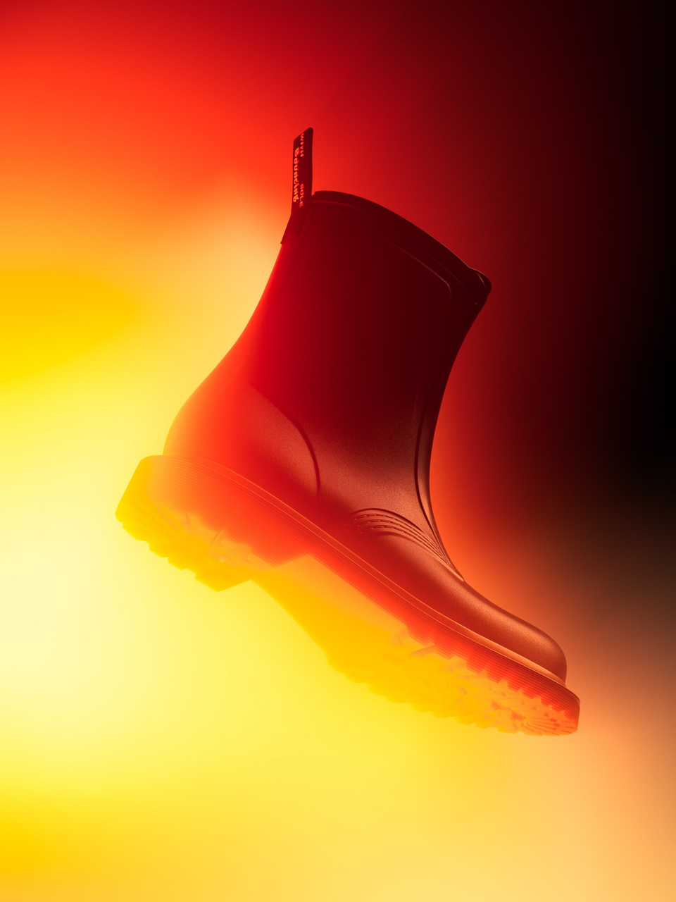 Dr. Martens初の完全防水のレインブーツ「1460 RAIN」が2025年 11/7 発売 (ドクターマーチン)