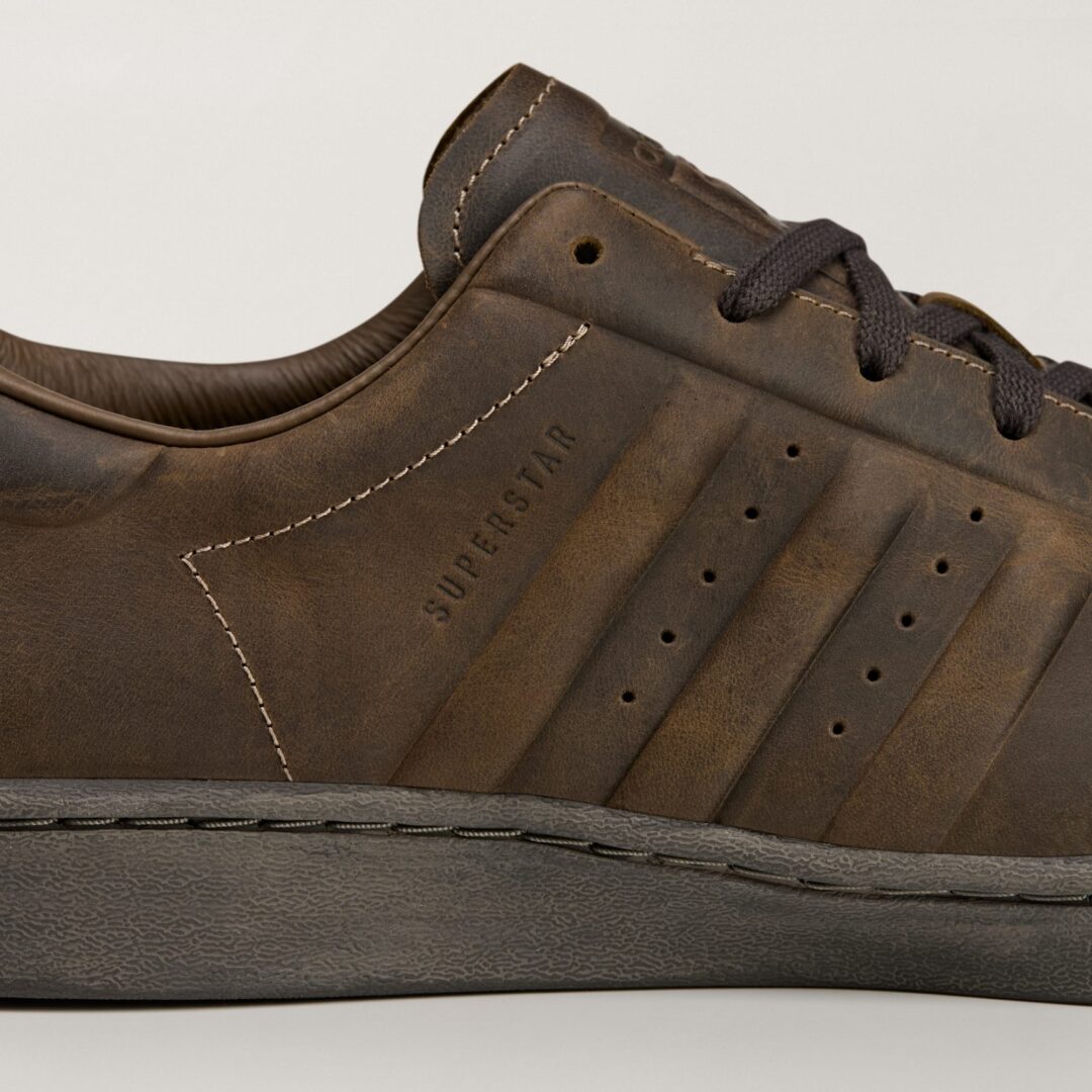 【2025年 11/14 発売】AVAVAV × adidas Originals SUPERSTAR 2025 FW “Brown/Black” (アヴァヴァヴ アディダス オリジナルス スーパースター) [JR4280/JR9458]