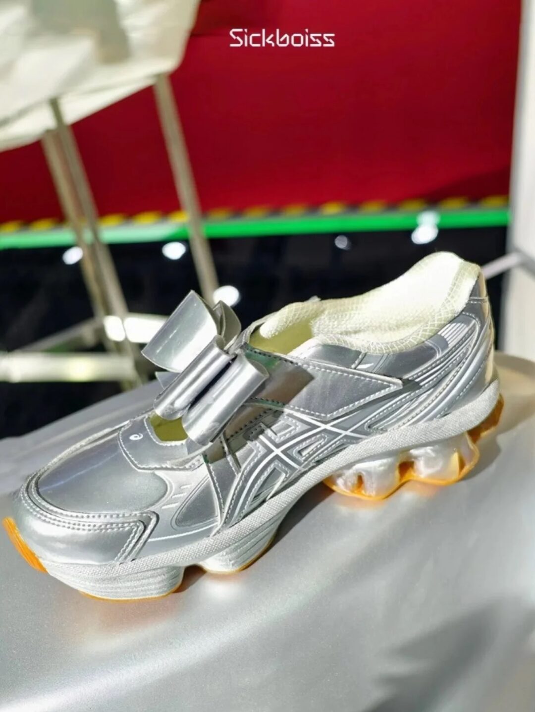【2025年 12/5 & 12/11 発売】SHUSHU/TONG × ASICS GEL-KINETIC FLUENT 2025 FW (シュシュ/トング アシックス ゲルキネティック) [1203B021.020/1203A915.020]