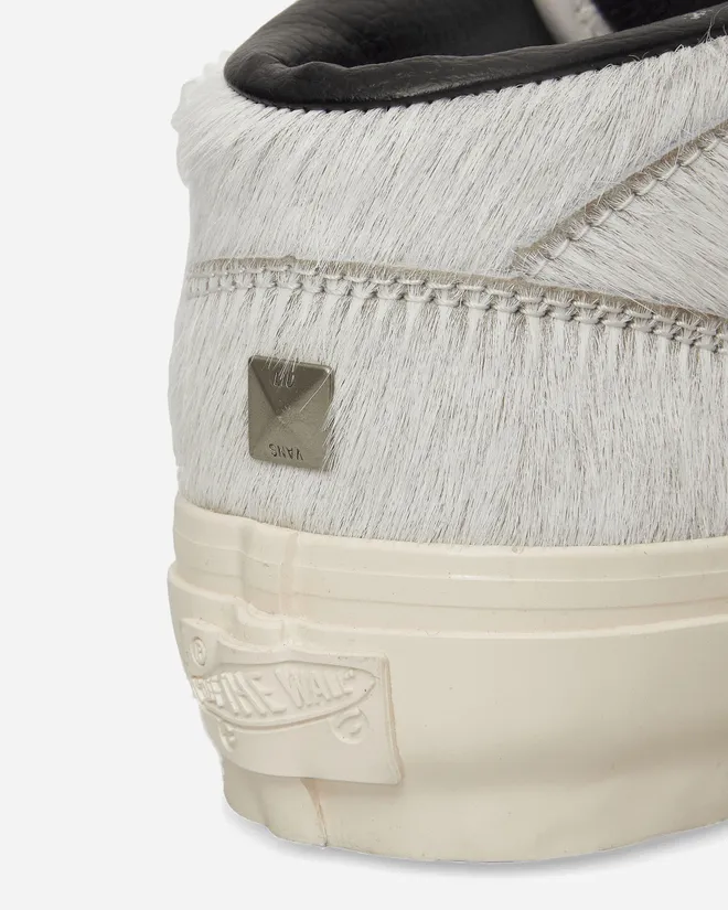 【2025年 12/9 発売】Life is Unfair × VANS “Pony Hair AUTHENTIC & HALF CAB” Marshmallow/Zebra (ライフ・イズ・アンフェア バンズ) [VN000EJGKIG1/VN000EAKZBR1]