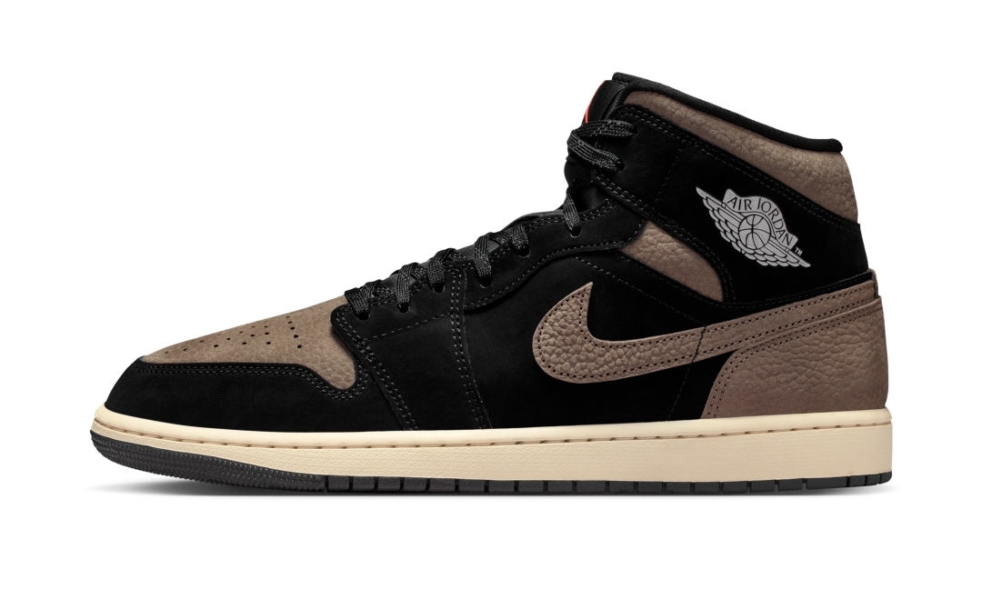 【2026年 春 発売予定】NIKE AIR JORDAN 1 MID “Black/Light Wild Mango/Olive Grey” (ナイキ エア ジョーダン ミッド “ブラック/ライトワイルドマンゴー/オリーブグレー”) [IB7110-002]