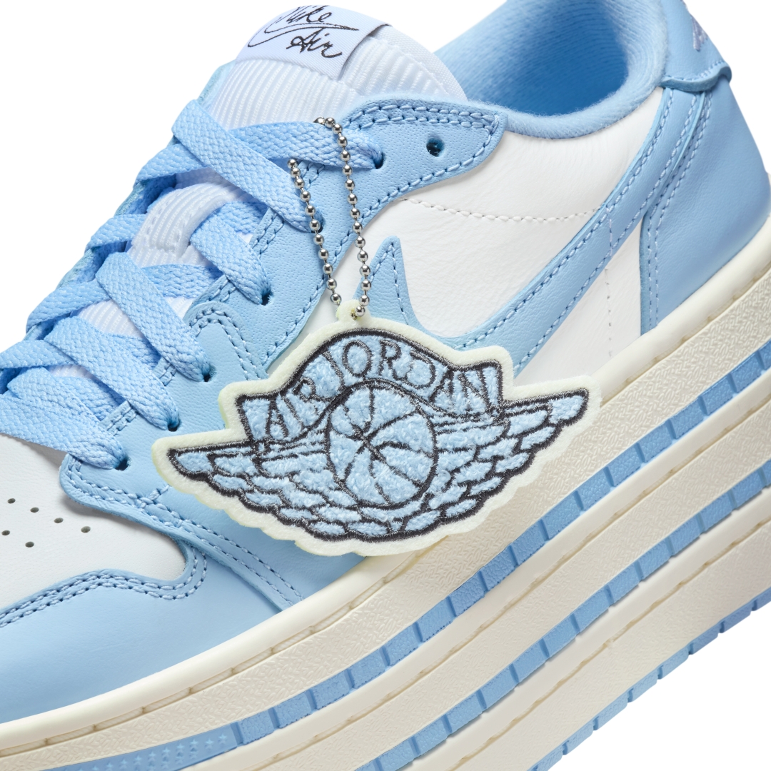【2026年 発売予定】NIKE W AIR JORDAN 1 TRIPLE STACK “UNC/White/Psychic Blue” (ナイキ エア ジョーダン トリプルスタック “ホワイト/サイキックブルー”) [HV8288-402]