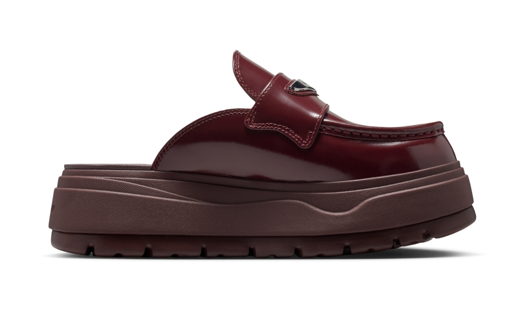 【2026年 春 発売予定】NIKE W AIR JORDAN Loafer Mule “Dark Team Red” (ナイキ エア ジョーダン ローファー ミュール “ダークチームレッド”) [HJ4292-600]