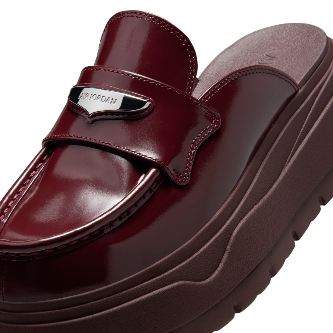 【2026年 春 発売予定】NIKE W AIR JORDAN Loafer Mule “Dark Team Red” (ナイキ エア ジョーダン ローファー ミュール “ダークチームレッド”) [HJ4292-600]