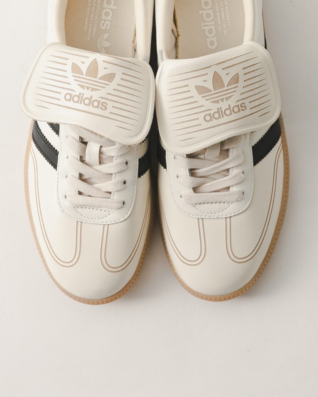 【2026年 1月下旬 発売予定】URBAN RESEARCH EXCLUSIVE adidas Originals SAMBA Long Tongues “White/Black/Gold” (アーバンリサーチ アディダス オリジナルス サンバ ロングタン “ホワイト/ブラック/ゴールド”)