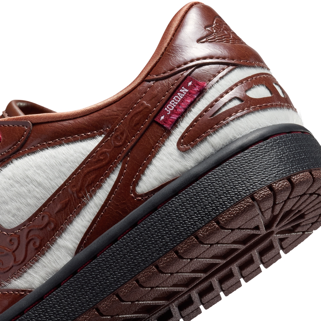 【2026年 春 発売予定】NIKE W AIR JORDAN 1 LOW METHOD OF MAKE V3 “Year of the Horse/Chinese New Year/CNY” (ナイキ ウィメンズ エア ジョーダン 1 ロー MM “メソッドオブメイク/イヤー・オブ・ザ・ホース/チャイニーズ ニューイヤー”) [IQ1106-220]