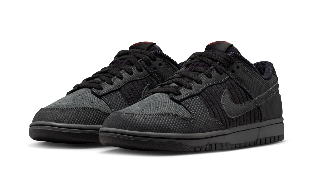 【2026年 発売予定】NIKE DUNK LOW “Triple Black Corduroy” (ナイキ ダンク ロー “トリプルブラックコーデュロイ”) [IB7746-001]
