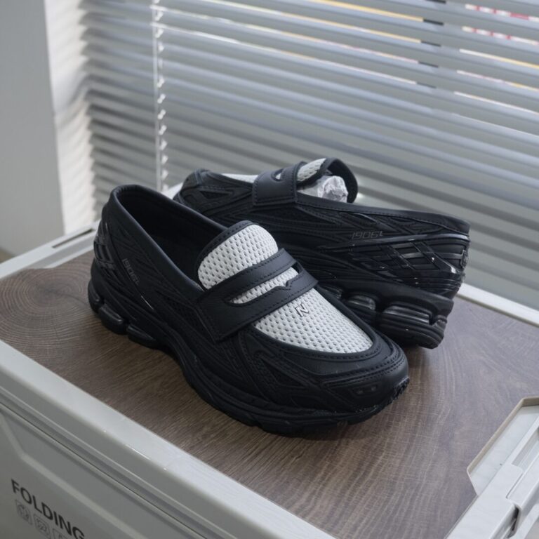 2026年 1/7 発売】New Balance U1906L 8G9 Loafer “Black/White