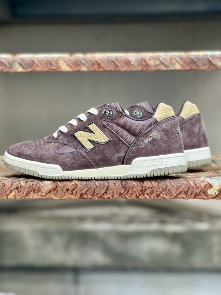 【2025年 12/6 発売】KROOKED SKATEBOARDS × New Balance Numeric NM600 KKD (クルキッド ニューバランス ヌメリック) [NM600KKD]
