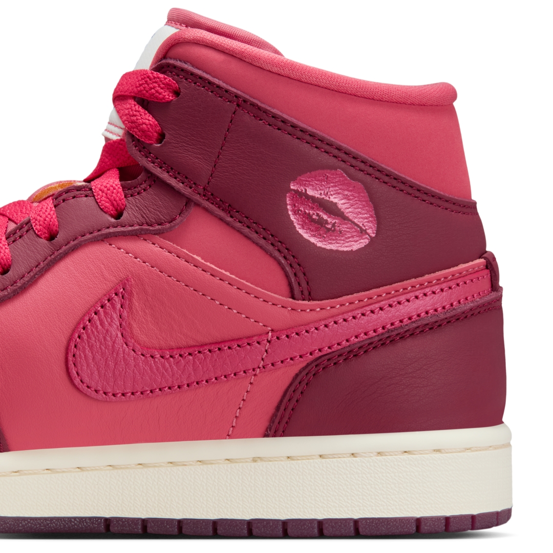 【2026年 2月 発売予定】NIKE AIR JORDAN 1 MID “Valentine 2026/Team Red” (ナイキ エア ショーダン ミッド “バレンタイン/チームレッド”) [IB7018-600]