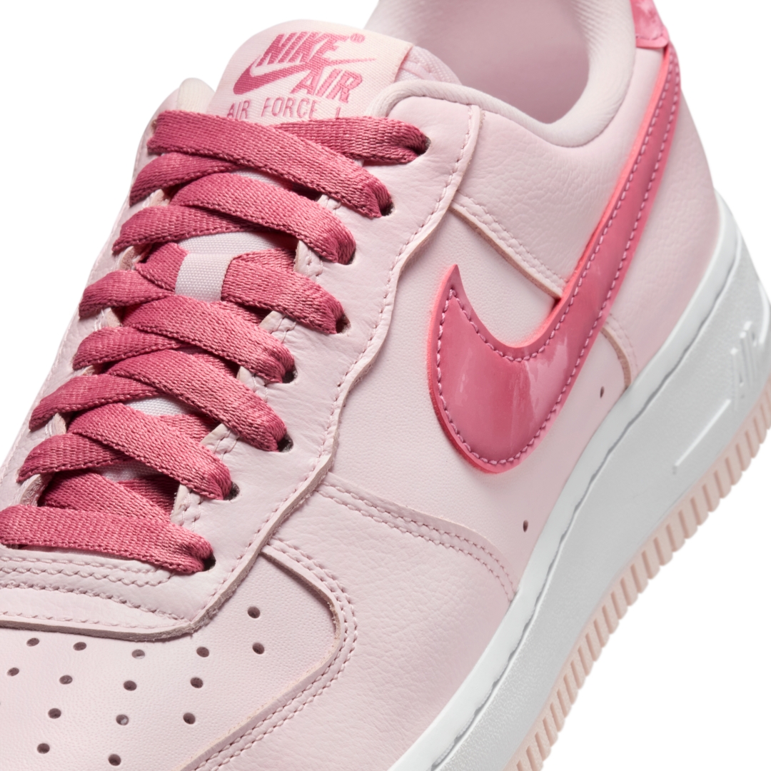 【2026年 1/14 発売予定】NIKE AIR FORCE 1 LOW “Valentine 2026/Pearl Pink” (ナイキ エア フォース 1 ロー “バレンタイン/パールピンク”) [IO8755-600]