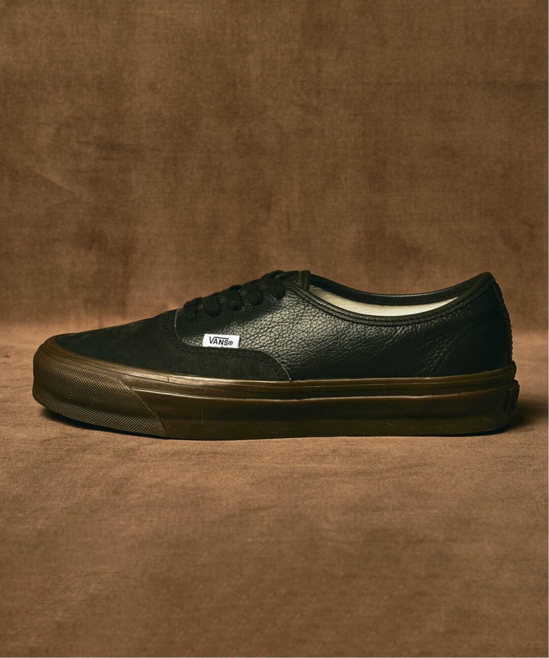 【417 EDIFICE EXCLUSIVE・2026年 4月中旬 発売】VANS AUTHENTIC 44 “ANTWERP FADE” (エディフィス バンズ オーセンティック) [VN000D9NEMV]