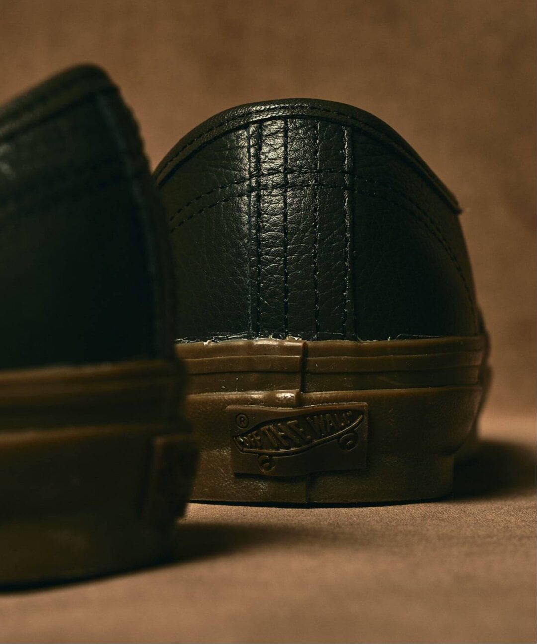 【417 EDIFICE EXCLUSIVE・2026年 4月中旬 発売】VANS AUTHENTIC 44 “ANTWERP FADE” (エディフィス バンズ オーセンティック) [VN000D9NEMV]