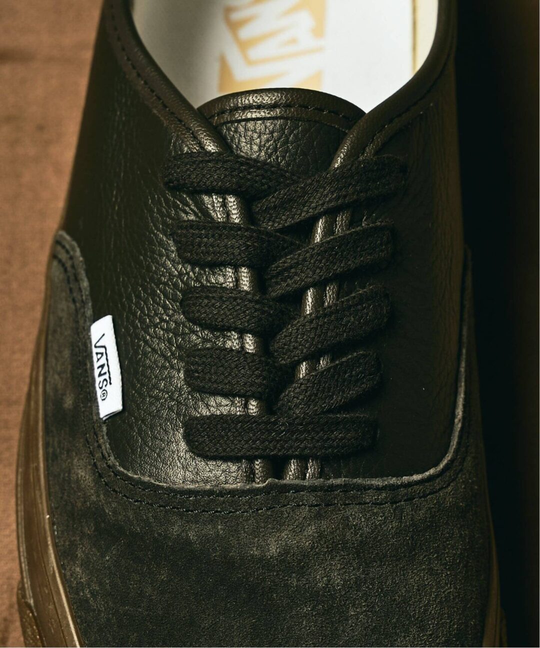 【417 EDIFICE EXCLUSIVE・2026年 4月中旬 発売】VANS AUTHENTIC 44 “ANTWERP FADE” (エディフィス バンズ オーセンティック) [VN000D9NEMV]