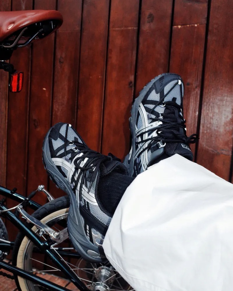 【2025年 発売】ASICS GEL-KAHANA TR V2 “Meteorite Black” (アシックス ゲルカハナ “メテオライト”) [1203A557.020]