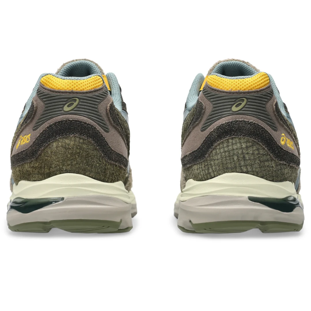 【2025年 12/25 発売】Sneaker Politics x ASICS GEL-K1011 “Khaki/Stormy Sea” (スニーカーポリティクス アシックス) [1203A828.300]