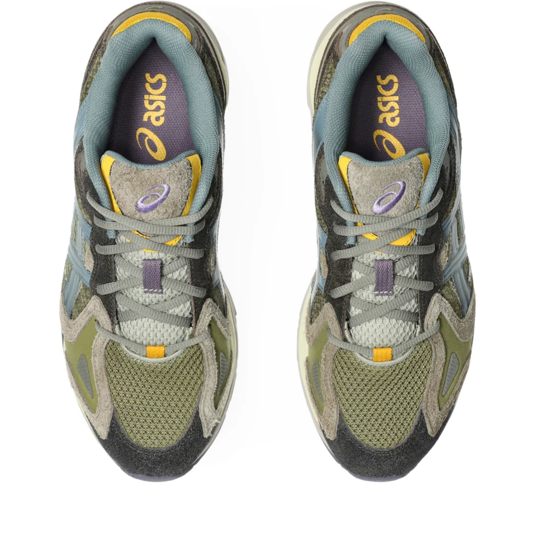 【2025年 12/25 発売】Sneaker Politics x ASICS GEL-K1011 “Khaki/Stormy Sea” (スニーカーポリティクス アシックス) [1203A828.300]