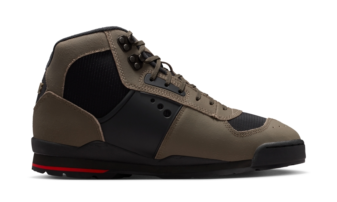 【2026年 1/9 発売】NIKE BALTRO SP “Olive Khaki/University Red” (ナイキ バルトロ “オリーブカーキ/ユニバーシティレッド”) [IO4556-200]