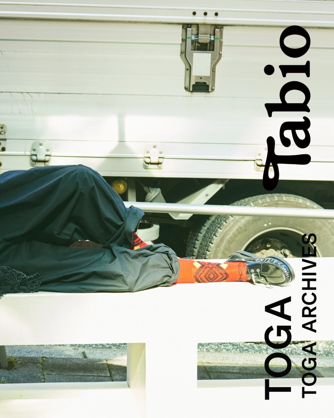 TOGA × Tabio 2025 FW コラボが12/19 発売 (トーガ タビオ)