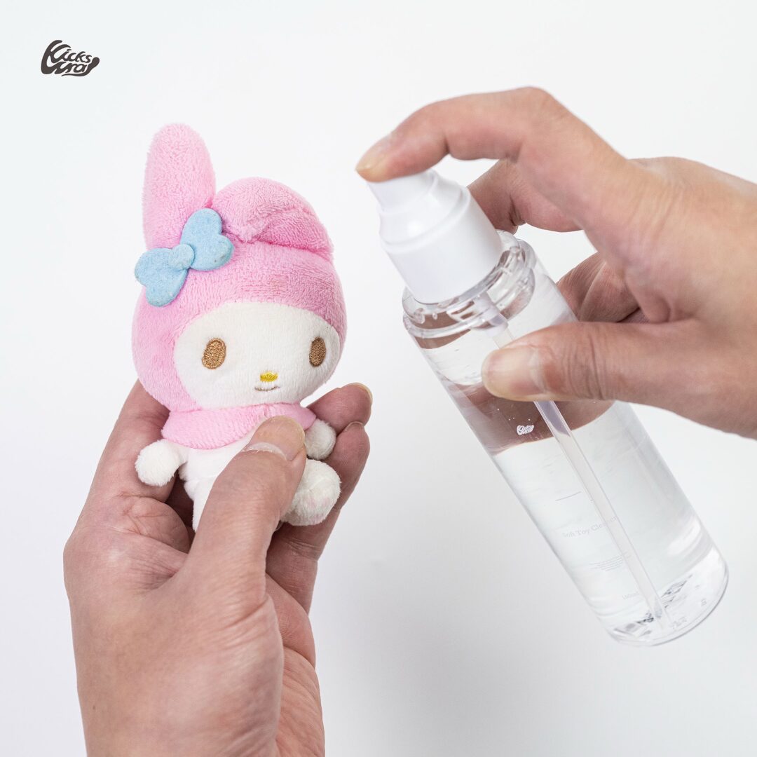 ふんわり清潔に仕上げるオリジナルぬいぐるみ＆ラブブクリーナー「KicksWrap Soft Toy Cleaner」が2025年 12/31 19:00 発売 (キックスラップ)