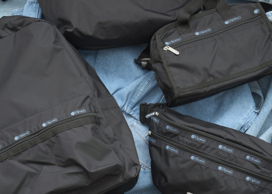 FREAK’S STORE × LeSportsac 初コラボアイテムが 2025年 1/9 発売 (フリークスストア レスポートサック)