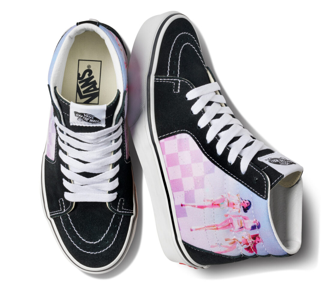 VANS x KPOPガールズ! デーモン・ハンターズ コラボコレクションが2025年 12/9 発売 (バンズ K-Pop Demon Hunters)