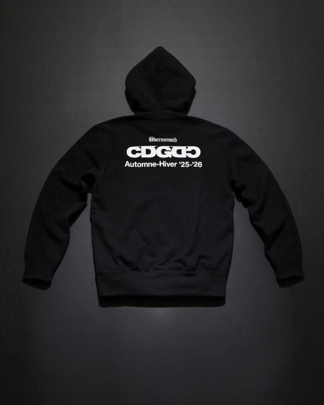 CDG × G-DRAGON コラボが2025年 12/24 発売予定 (シーディージー COMME des GARCONS コム デ ギャルソン ジードラゴン BIGBANG)