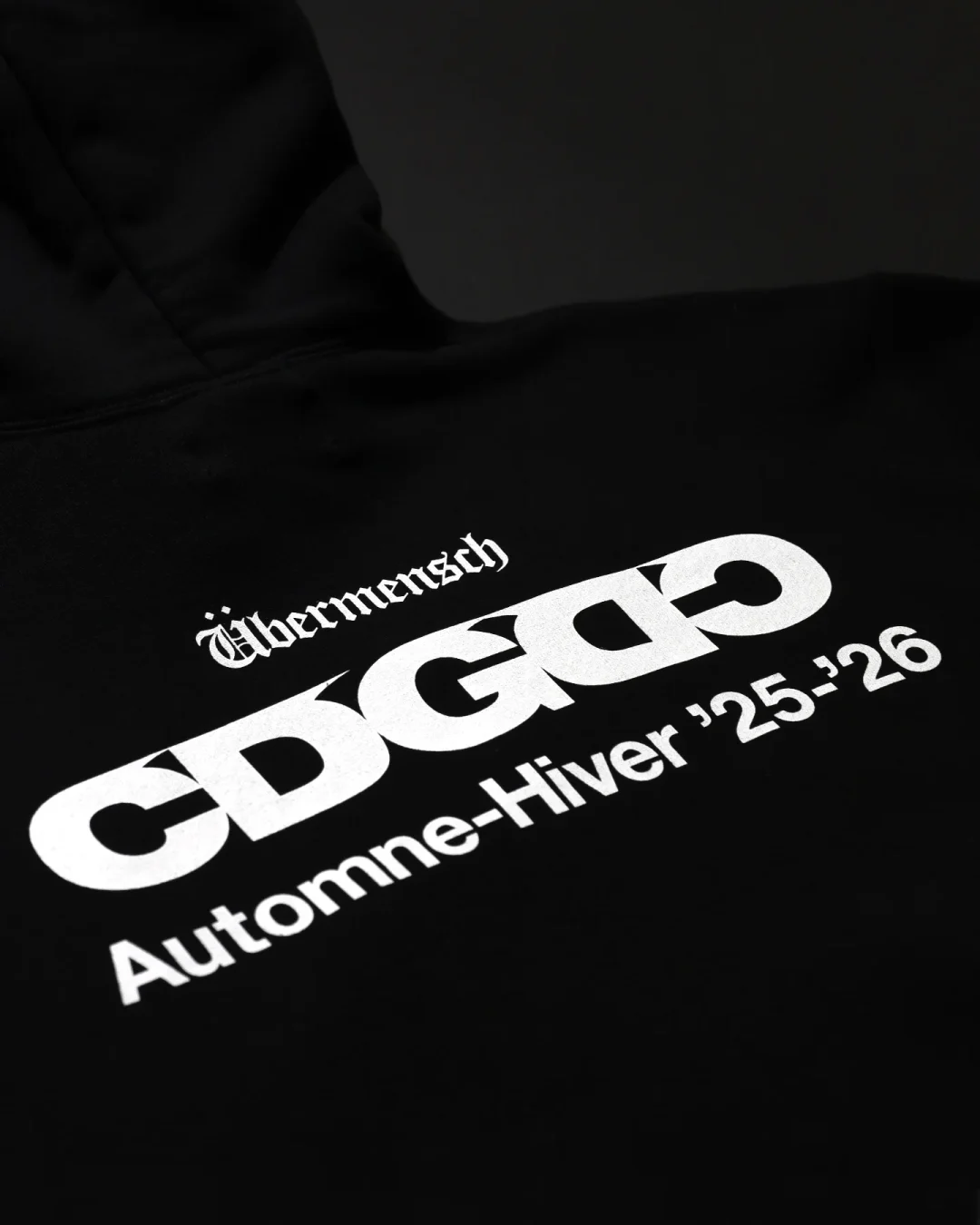 CDG × G-DRAGON コラボが2025年 12/24 発売予定 (シーディージー COMME des GARCONS コム デ ギャルソン ジードラゴン BIGBANG)