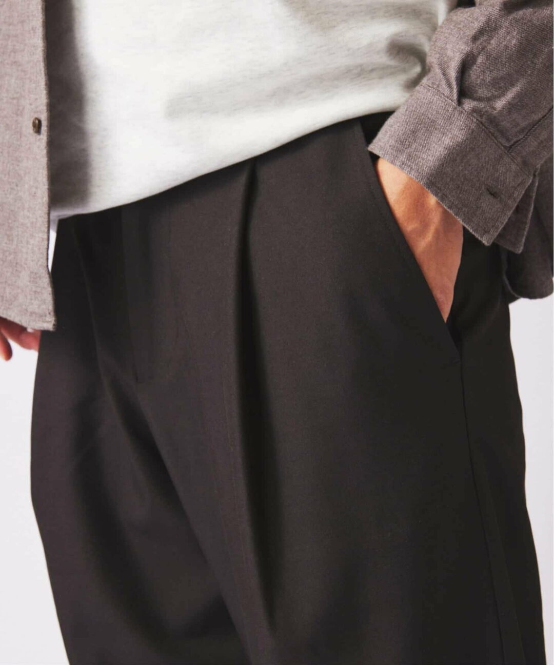 JOURNAL STANDARD relume 2026 SS “バルジ ツイル 1タック レイジー スラックス”が発売 (ジャーナルスタンダード)