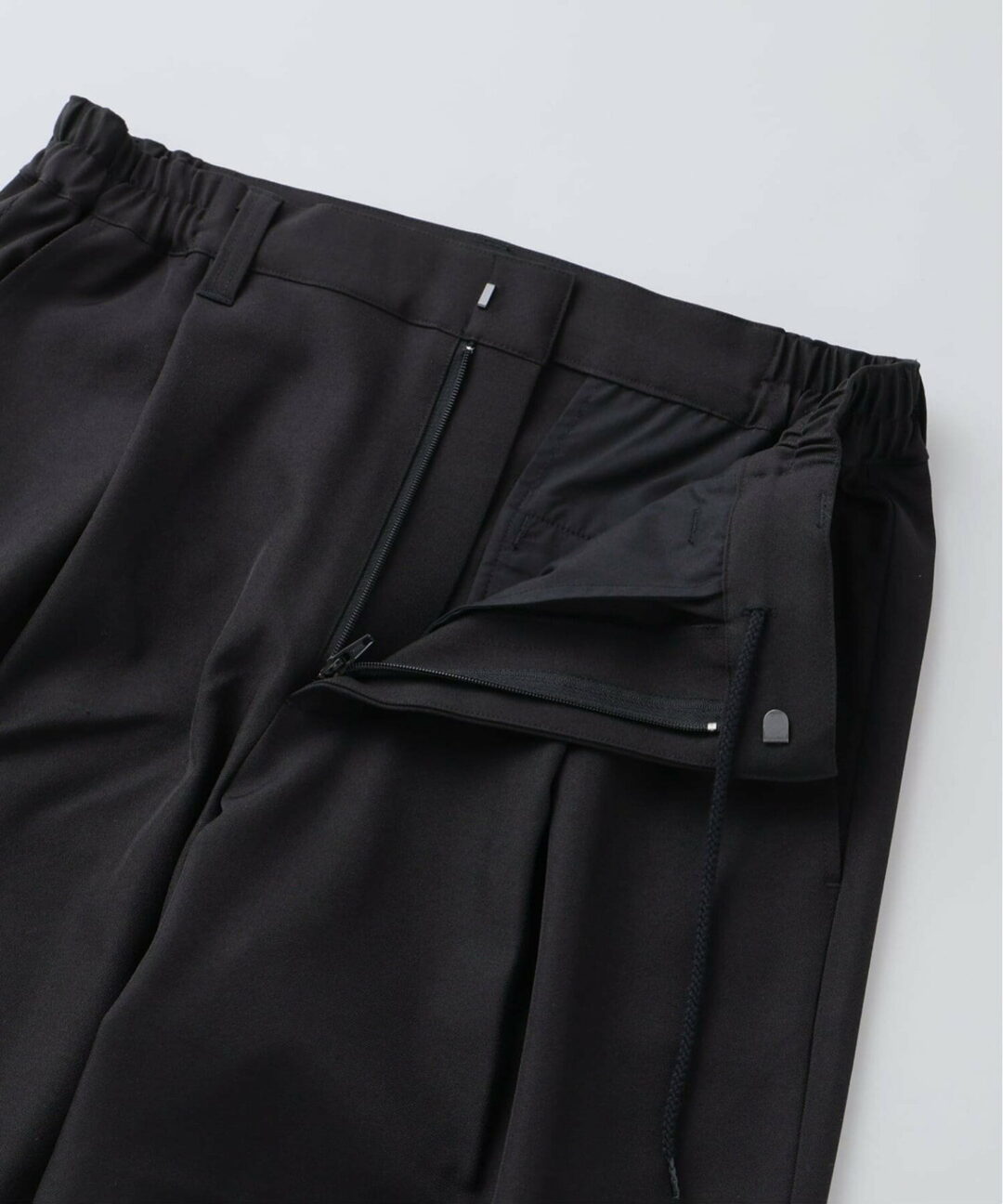 JOURNAL STANDARD relume 2026 SS “バルジ ツイル 1タック レイジー スラックス”が発売 (ジャーナルスタンダード)