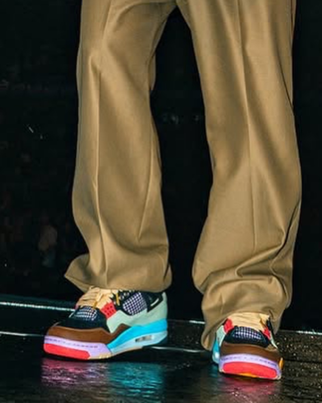 J Balvin x NIKE AIR JORDAN 4 が公開 (J.バルヴィン ナイキ エア ジョーダン)