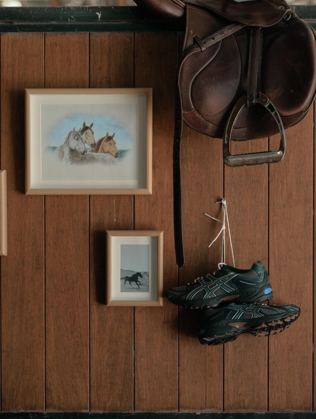 【2025年 12/20 発売】Monday Sleeping Club × ASICS GEL-KAHANA TR NEXUS (マンデー スリーピング クラブ アシックス ゲルカハナ ネクサス)