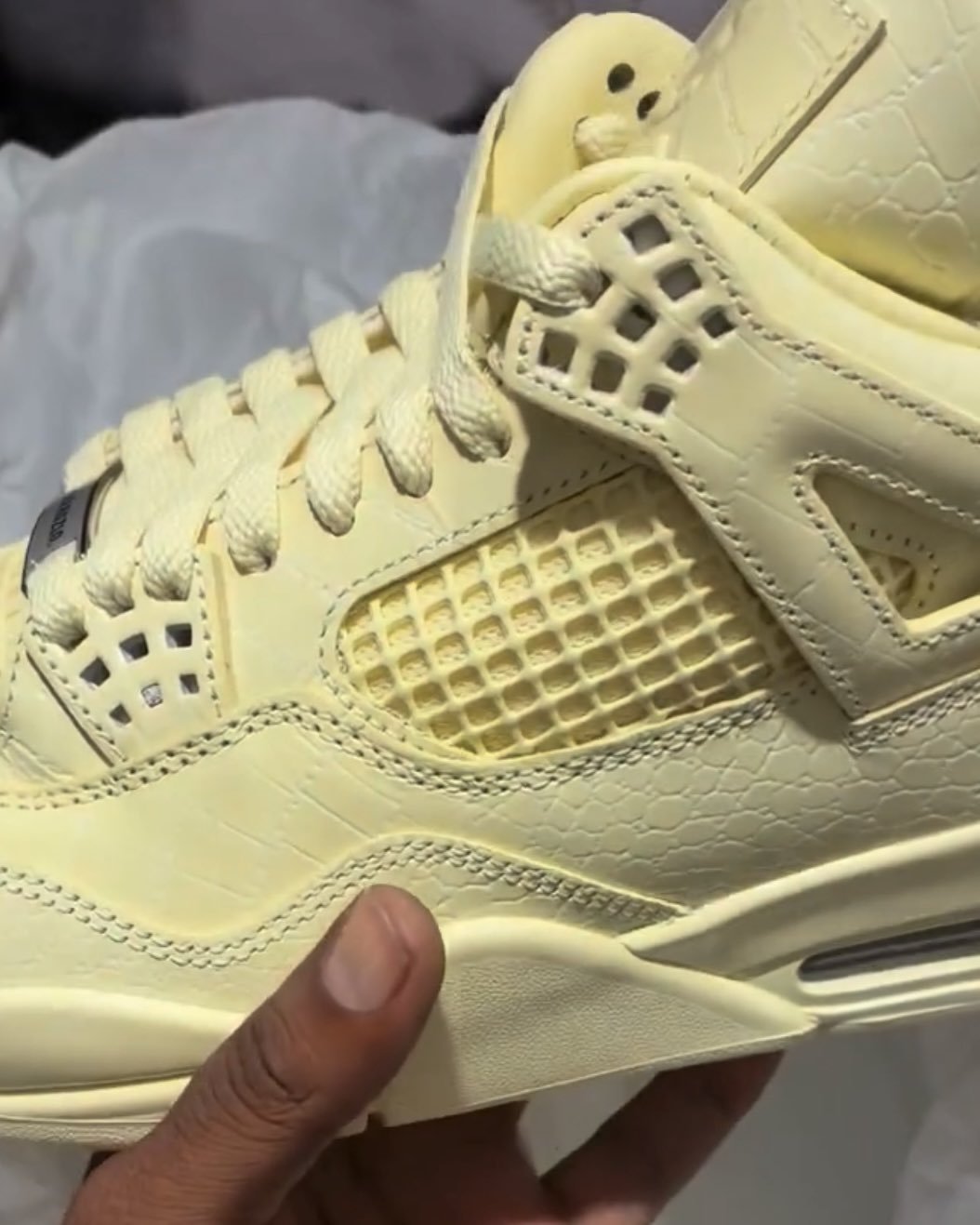 【2026年 9/25 発売予定】J Balvin x NIKE AIR JORDAN 4 RETRO OG SP “Lemonade” (J.バルヴィン ナイキ エア ジョーダン レトロ “レモネード”) [IW2872-700]