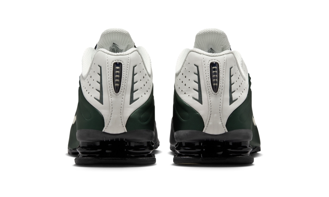 【2025年 12/1 発売】NIKE SHOX R4 “Black Spruce/Spruce Aura” (ナイキ ショックス “ブラックスプルース/スプルースオーラ”) [HQ1988-300]
