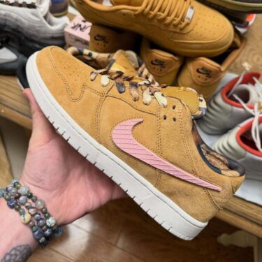 【2026年 春 発売予定】NOTE Manchester × NIKE SB DUNK LOW “Flax” (ノート マンチェスター ナイキ ダンク ロー “フラックス”) [IO9508-200]