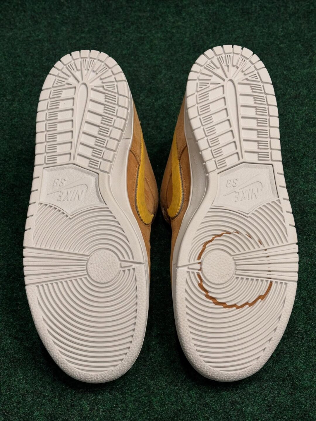 【2026年 春 発売予定】NOTE Manchester × NIKE SB DUNK LOW “Flax” (ノート マンチェスター ナイキ ダンク ロー “フラックス”) [IO9508-200]