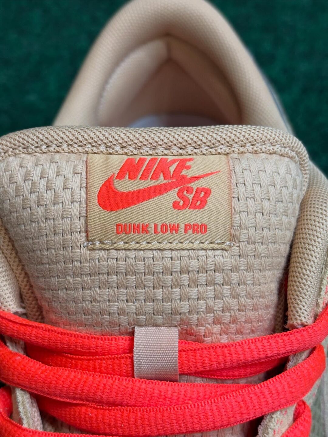 【2026年 春 発売予定】NIKE SB DUNK LOW PRO “Som Tum/Natural Beige” (ナイキ ダンク ロー プロ “ソムタム/ニュートラルベージュ”)