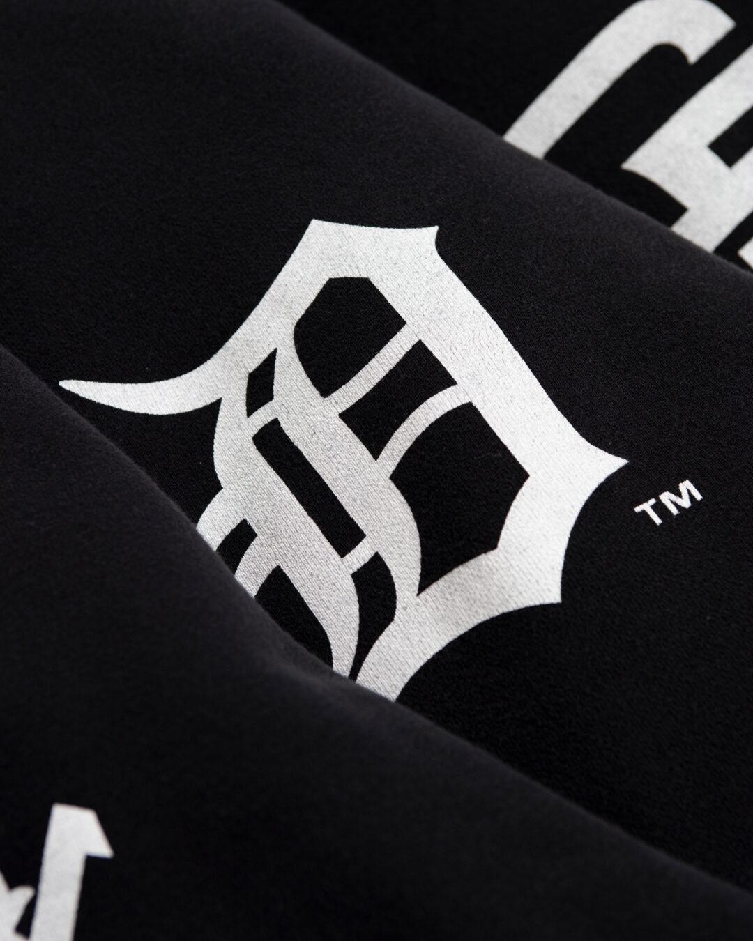 Ron Herman for MLB “Damaged Sweat Pullover 1.1″が2026年 1/1 発売 (ロンハーマン エムエルビー)