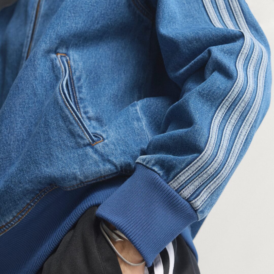 アディダスからデニム素材を使用した新作”トラックトップ・パンツ・ペンシルスカート・ショーツ”が2025年 12/11 発売 (adidas Denim track top pants shorts)