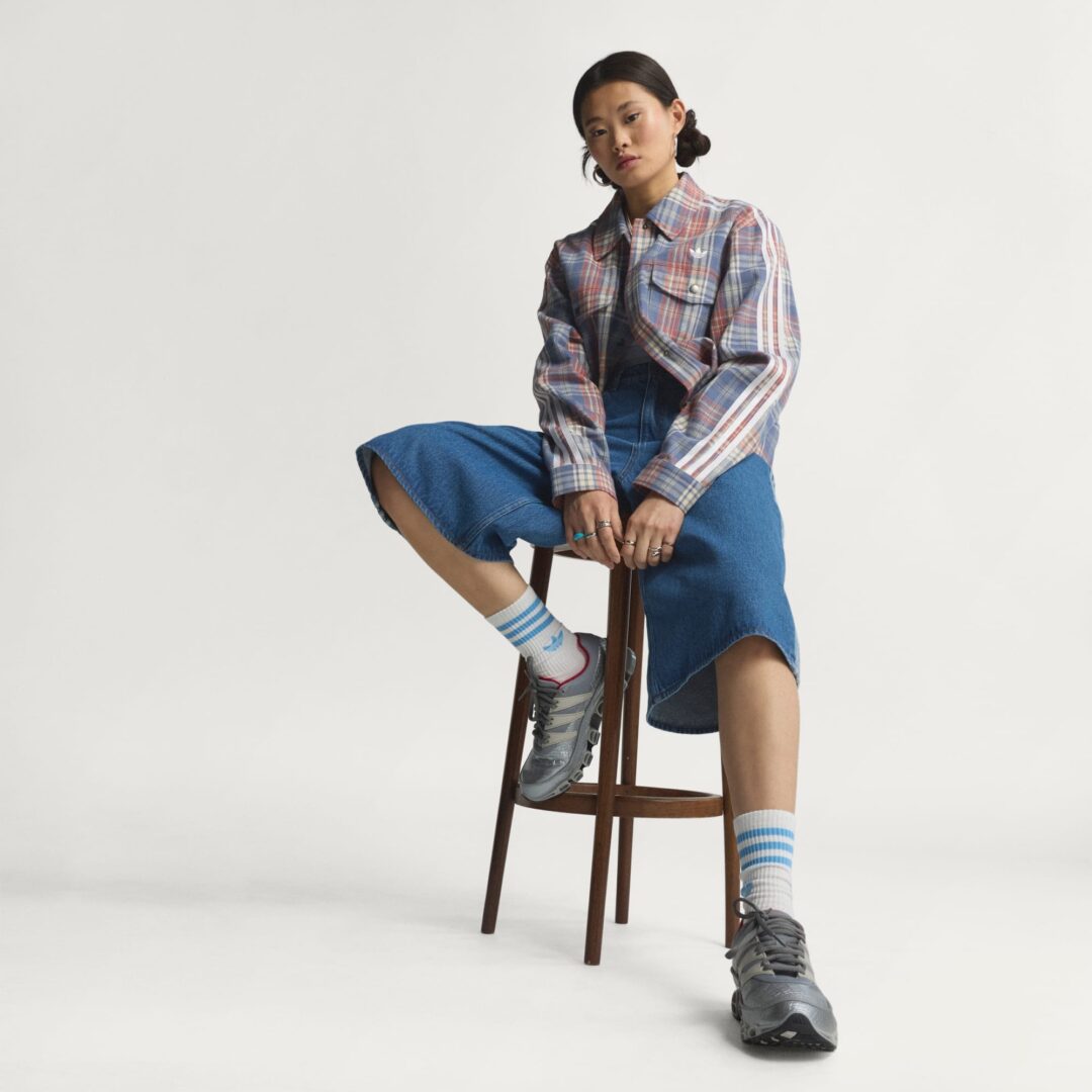 アディダスからデニム素材を使用した新作”トラックトップ・パンツ・ペンシルスカート・ショーツ”が2025年 12/11 発売 (adidas Denim track top pants shorts)