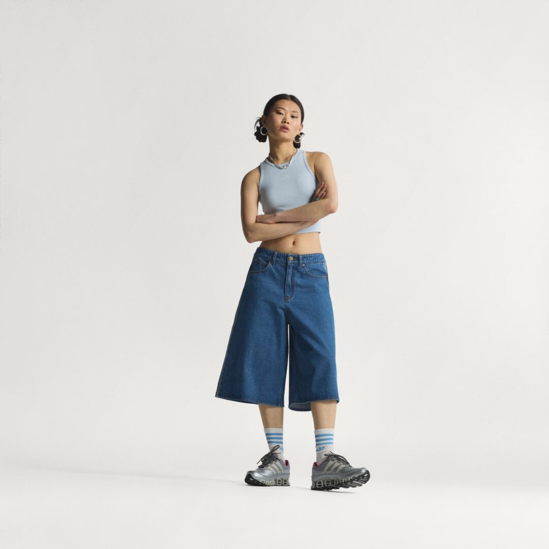 アディダスからデニム素材を使用した新作”トラックトップ・パンツ・ペンシルスカート・ショーツ”が2025年 12/11 発売 (adidas Denim track top pants shorts)